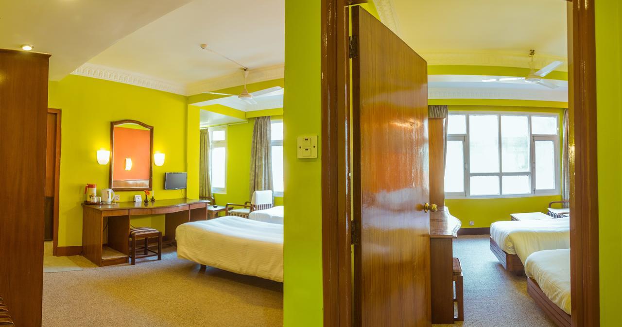 Harati Manor Inn Kathmandu Exteriör bild